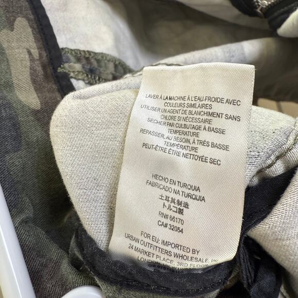 Free People Camo Skirt Womens Size 2 Green Denim High Waisted - Picture 7 of 9